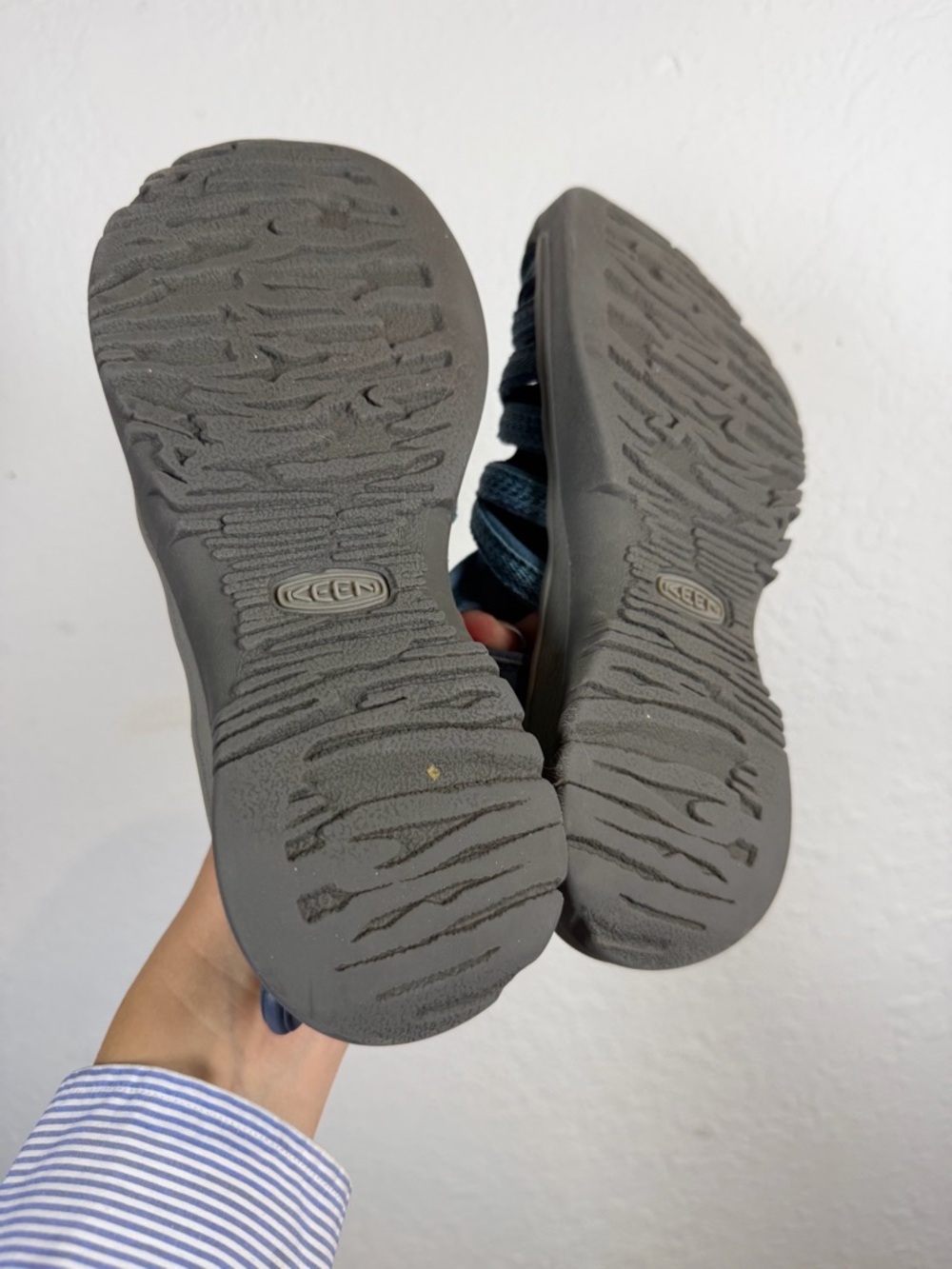 KEEN Strappy Outdoor Sandal, Size 6.5 - Picture 6 of 6